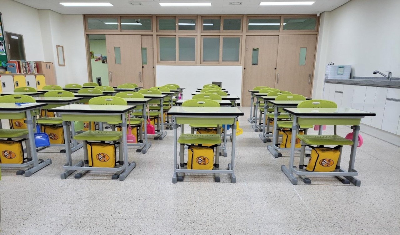 5월 13일 경주소재 황남초등학교 재난대피 안전모 설치.  ⓒ대한뉴스