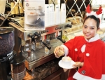 아시아나항공, 성탄절 맞아 공항라운지에서 바리스타가  커피 서비스 실시