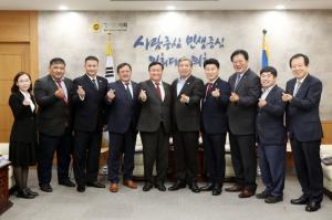송한준 의장, 몽골 다르항올도의회와 협력방안 논의