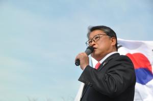 조원진 대표 “자유한국당에 좌파독재정권 맞서 악법 막는 연대투쟁 제안”