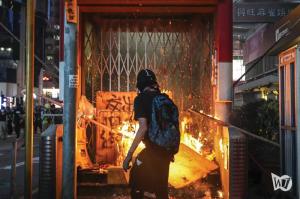 홍콩인 20% “폭력시위도 괜찮다”