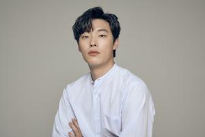 배우 류준열, 호주 산불 구호와 기후위기 해결 위해 그린피스 캠페인 동참