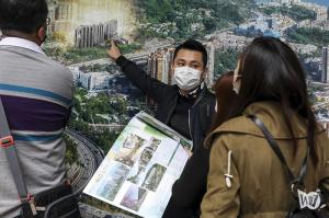 시위에 코로나 겹쳐 홍콩부동산 급락