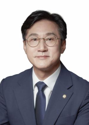 신영대 군산 국회의원, 지방대학활성화법 발의