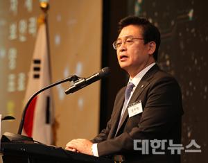 정우택 "지자체, 예산 25% 현금복지 투입" 尹 정부 국정과제 현금성 복지비 세목분류 공개